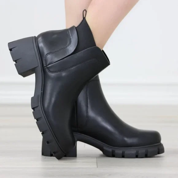 Black Ankle Boots Chunky Lug Block Heel Synthetic Leather Round Toe - Picture 3 of 13